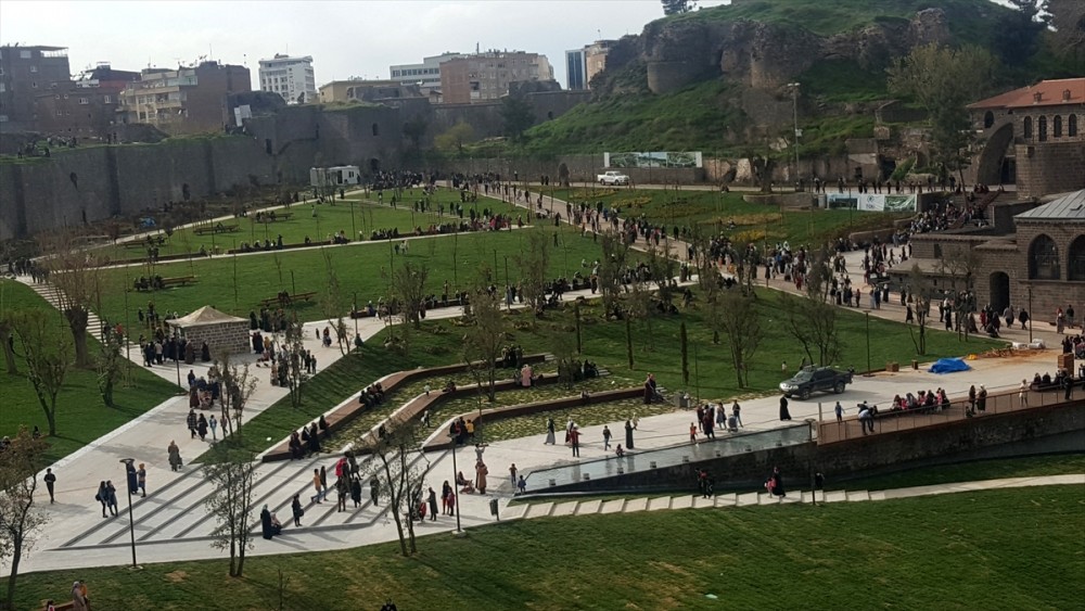 Diyarbakır Sur Bazalt Kaldırım ve Refüj Uygulaması